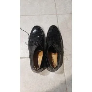 Johnston & Murphy Wingtip Shoes Black Leather 10 M Sheepskin Signature Series Johnston & Murphy Signature Series Sheepskin Wing Tip  main image 3